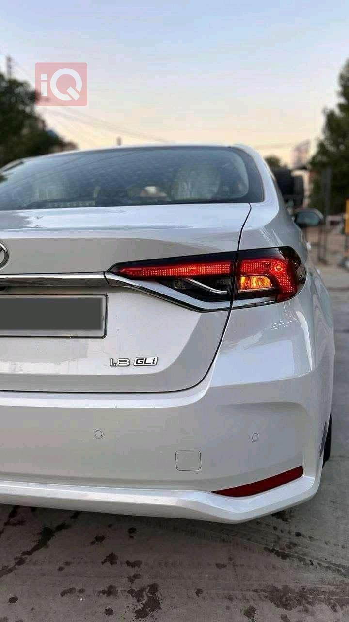 تۆیۆتا کۆرۆلا